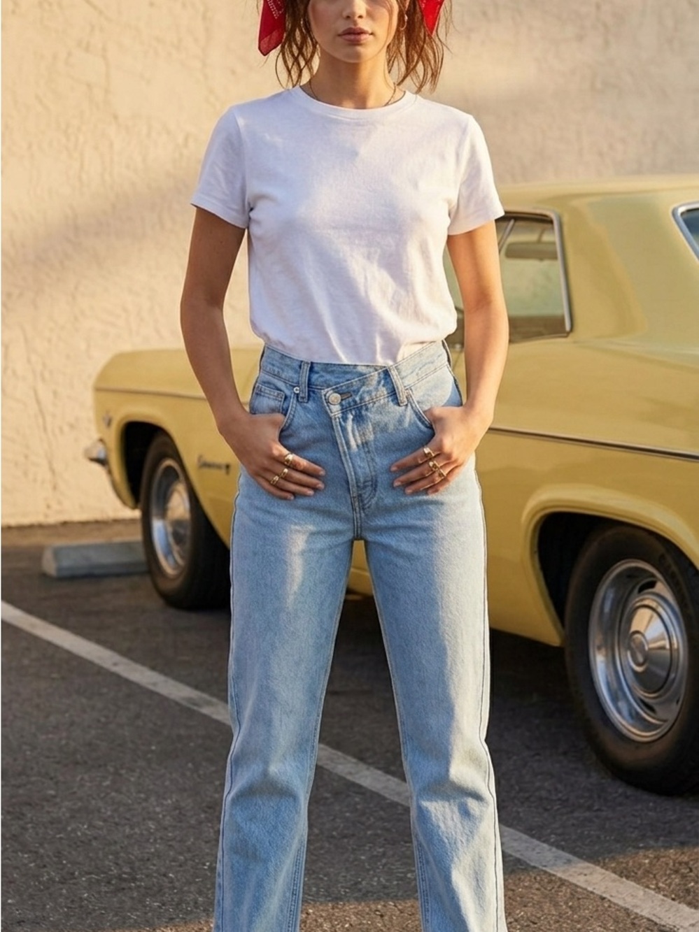 High-Rise Straight Leg Jeans in Light Blue